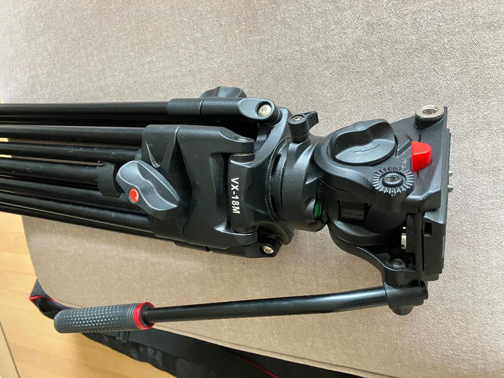 VILTROX VX-18M   driepoot statief met draagtas, Ophalen, Driepoot, Zo goed als nieuw, 150 tot 175 cm