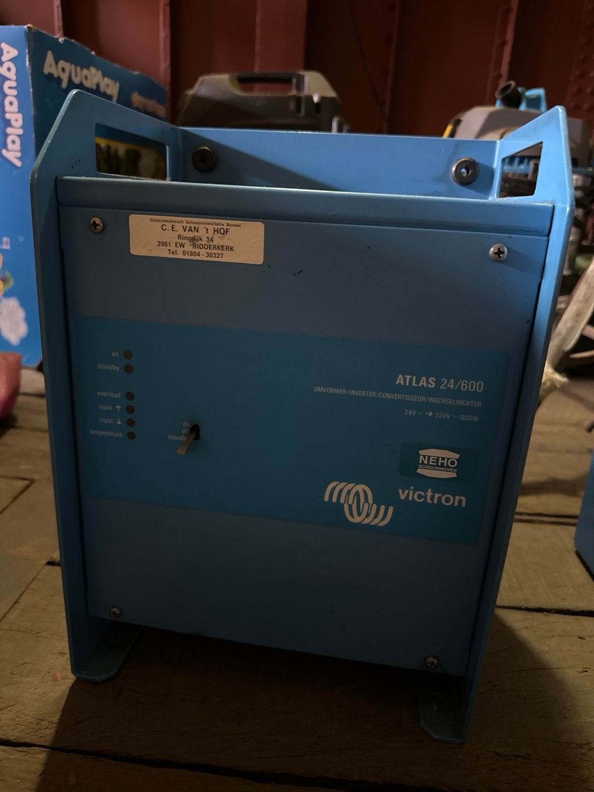 Victron Atlas 24/600 Omvormer - 24V naar 220V/600W, Ophalen, Gebruikt