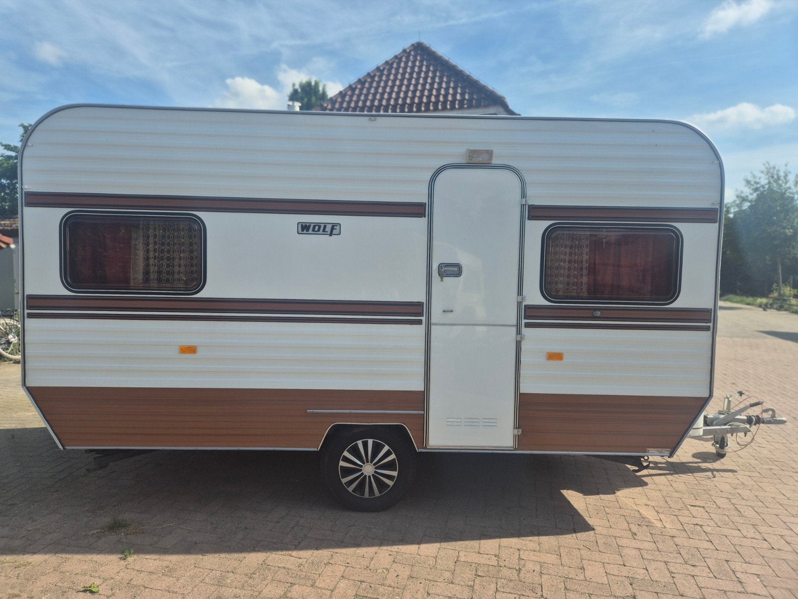 Wolf 420 Caravan uit 1979 - Retro en in Nieuwstaat, Caravans en Kamperen, Caravans, Overige merken, Treinzit, Particulier, 4 tot 5 meter