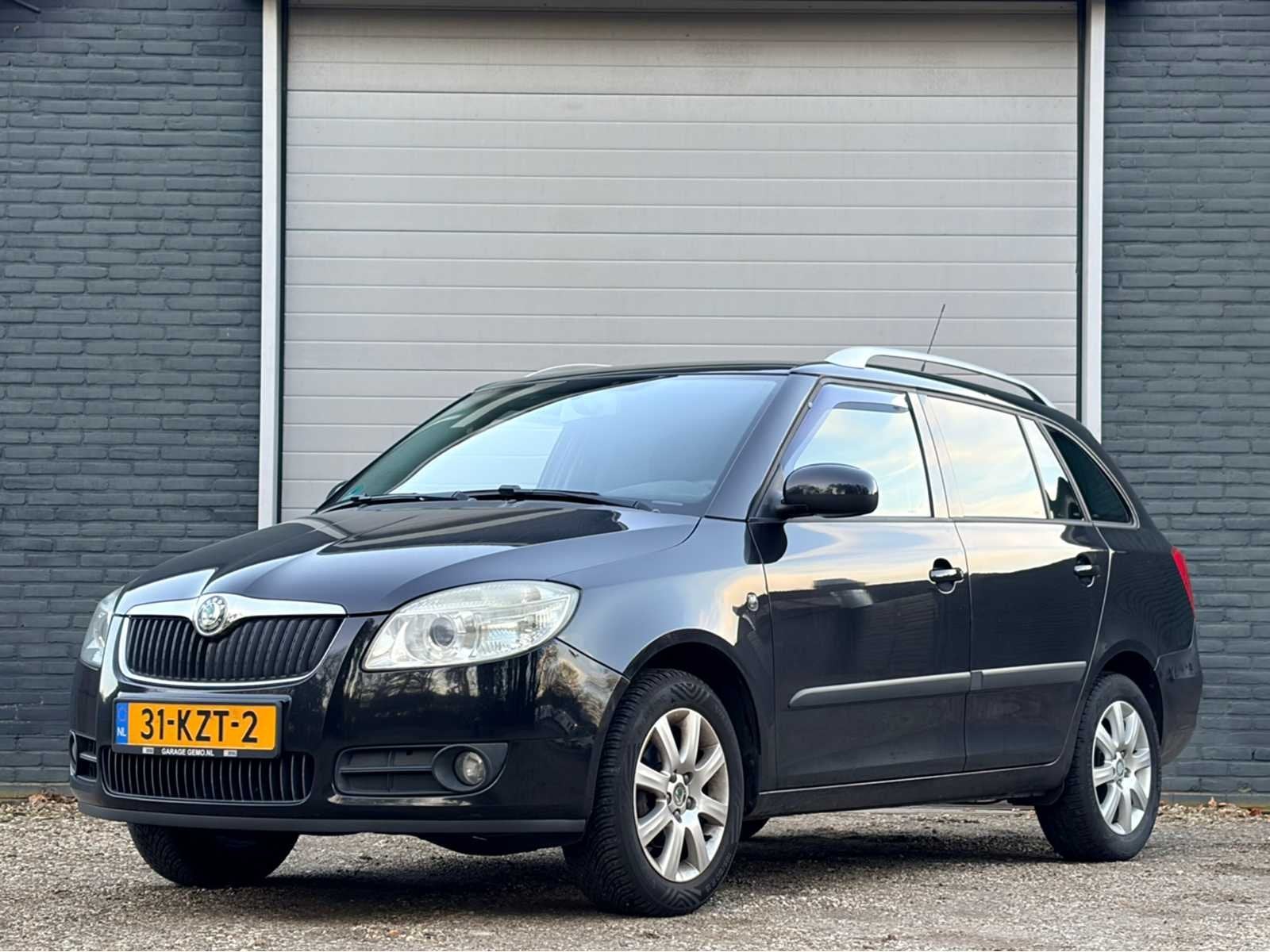 2010 - Skoda - Fabia Combi 1.2-12V Sprint - Personenauto, Auto's, Voorwielaandrijving, 450 kg, 1198 cc, Zwart