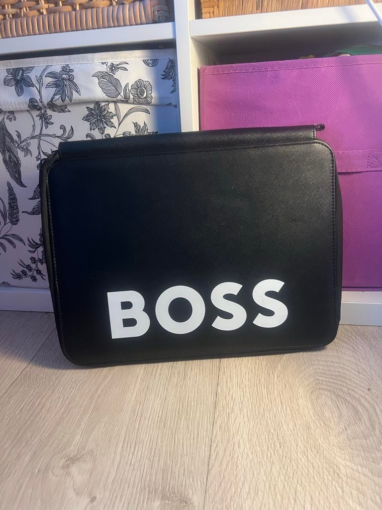 Nieuw BOSS Laptophoes Zwart, Verzenden, 15 inch, Zo goed als nieuw, Aktetas