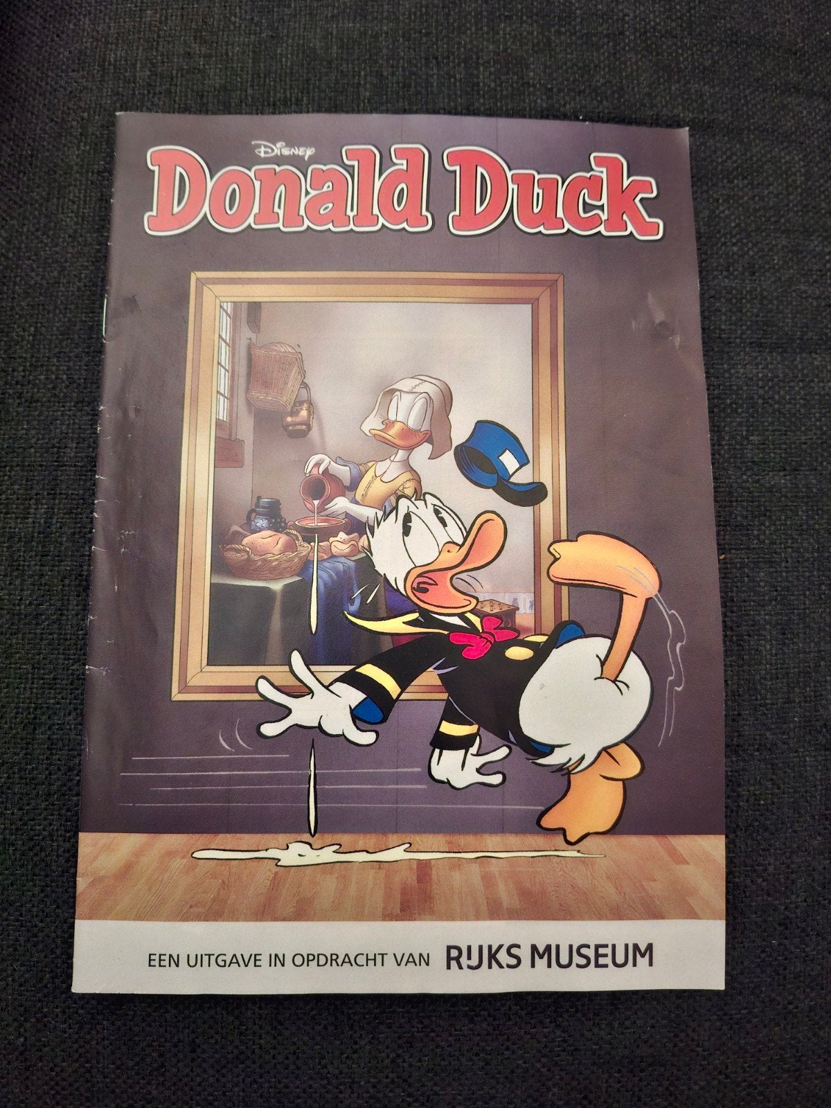 Donald Duck - Een uitgave in opdracht van Rijksmuseum, Eén stripboek, Ophalen of Verzenden, Zo goed als nieuw, DPG Media