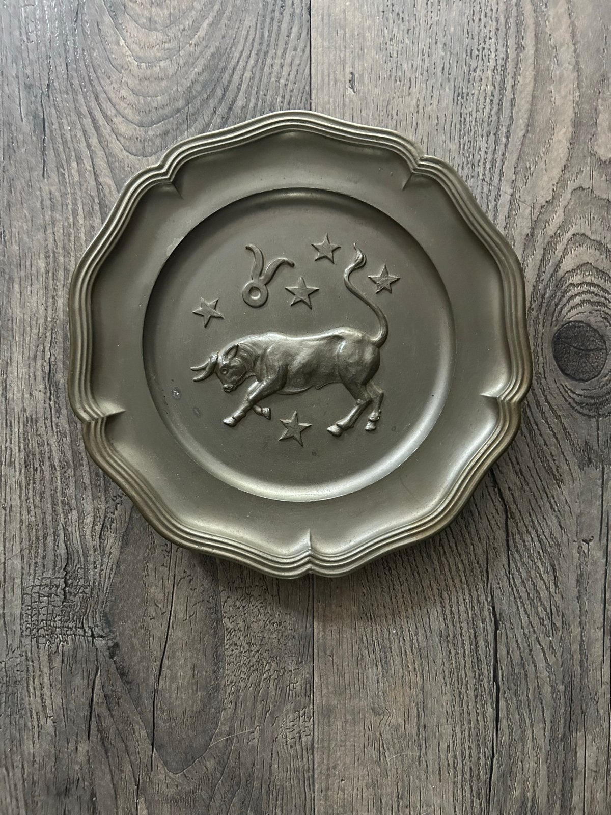 Vintage tinnen wandbord Stier sterrenbeeld, Antiek en Kunst, Antiek | Tin, Ophalen