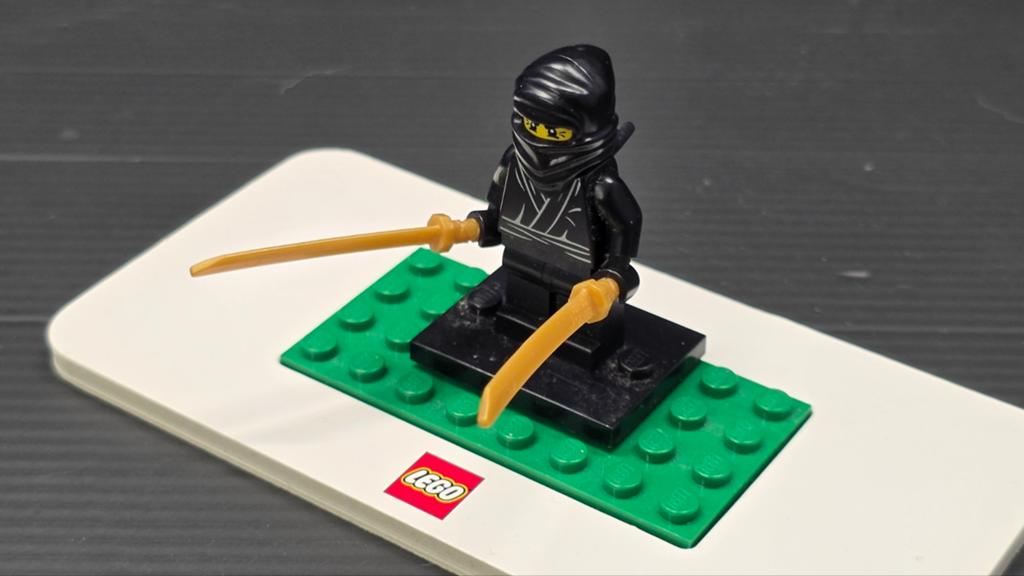 Lego CMF series 1 col012 ninja, Ophalen of Verzenden