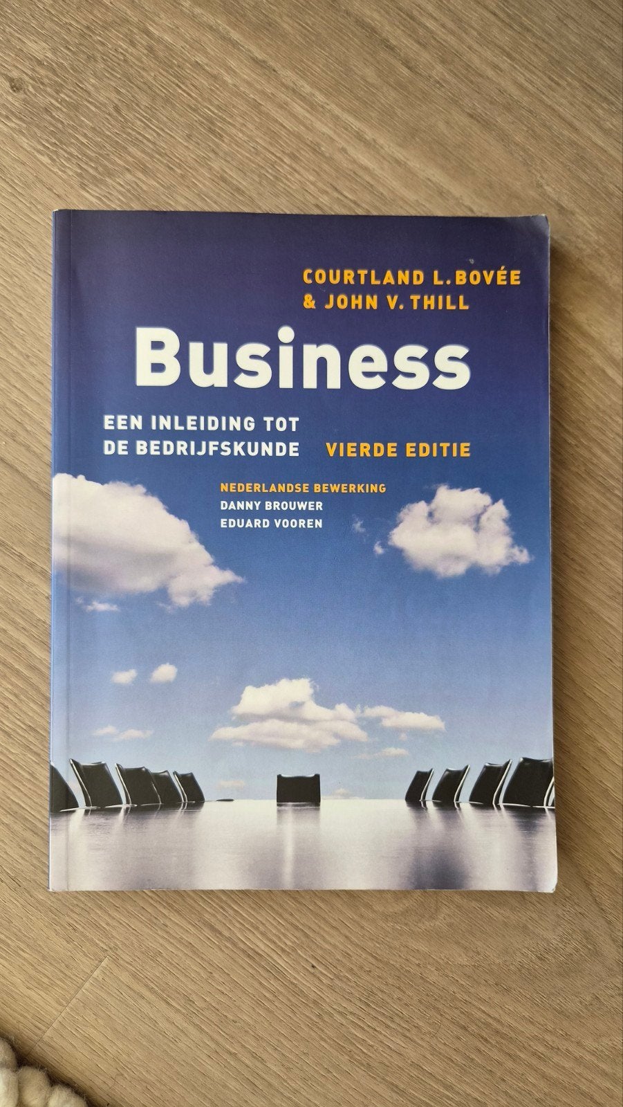 Business: Een inleiding tot de bedrijfskunde - Vierde editie, Gelezen, Courtland L. Bovée & John V. Thill, Gamma, HBO