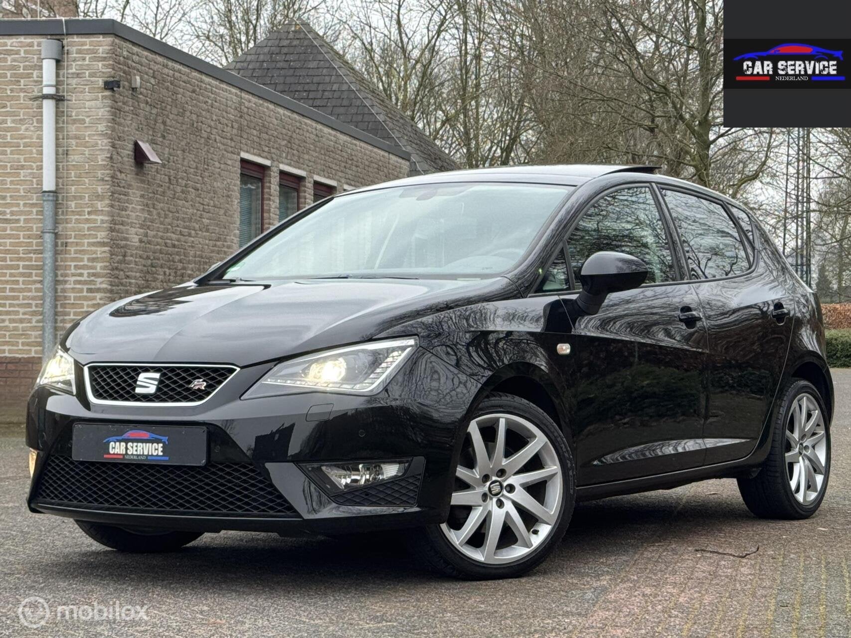 Seat Ibiza 1.0 EcoTSI FR 2017/PANO/CARPLAY/6BAK/110PK/PDC, Auto's, Voorwielaandrijving, Dealer onderhouden, Gebruikt, Handgeschakeld
