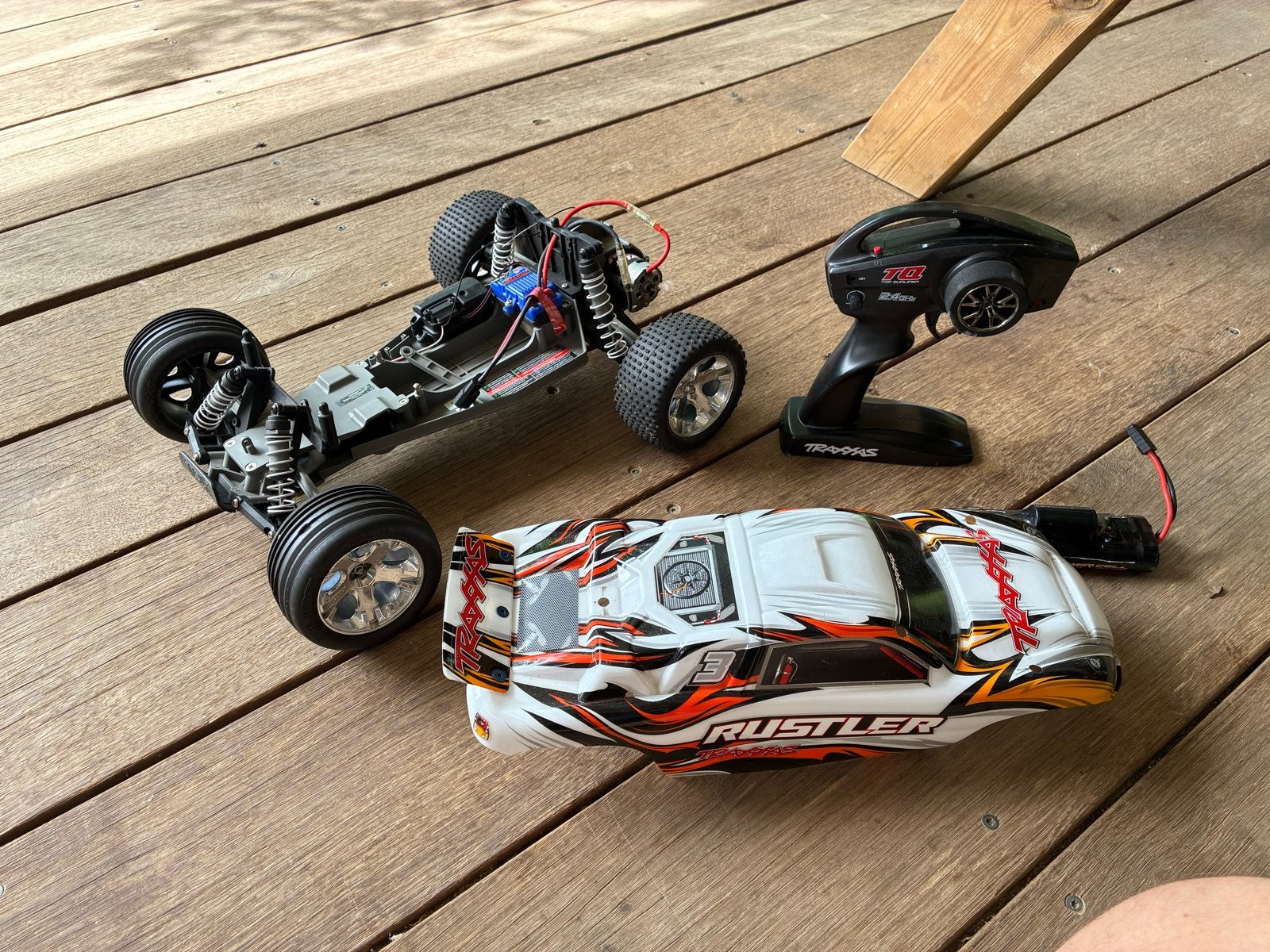 Traxxas Rustler RC auto, Hobby en Vrije tijd, Modelbouw | Radiografisch | Auto's, Elektro, Gebruikt, Auto offroad, Ophalen of Verzenden