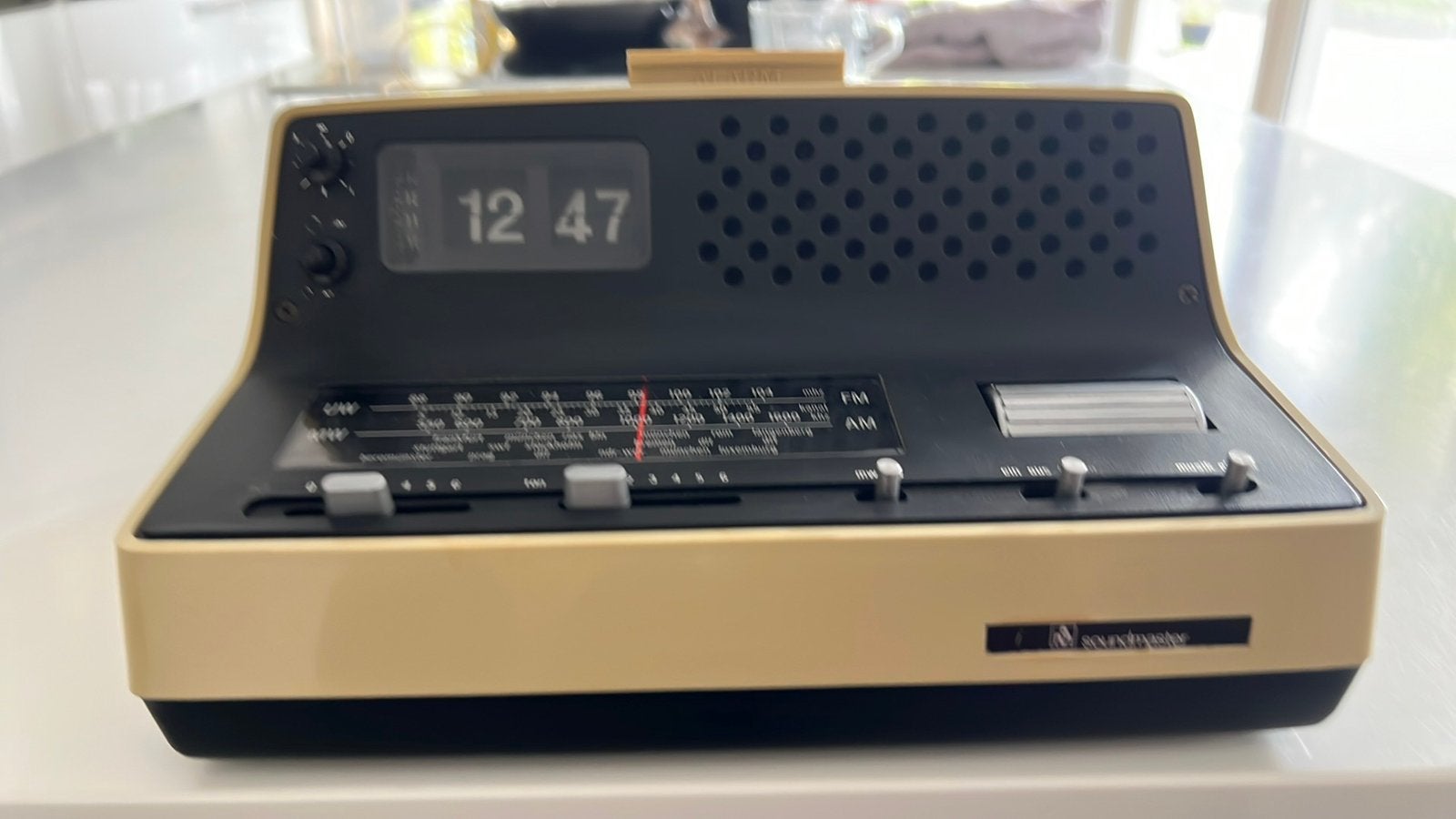 Vintage clock radio, Ophalen of Verzenden, Gebruikt