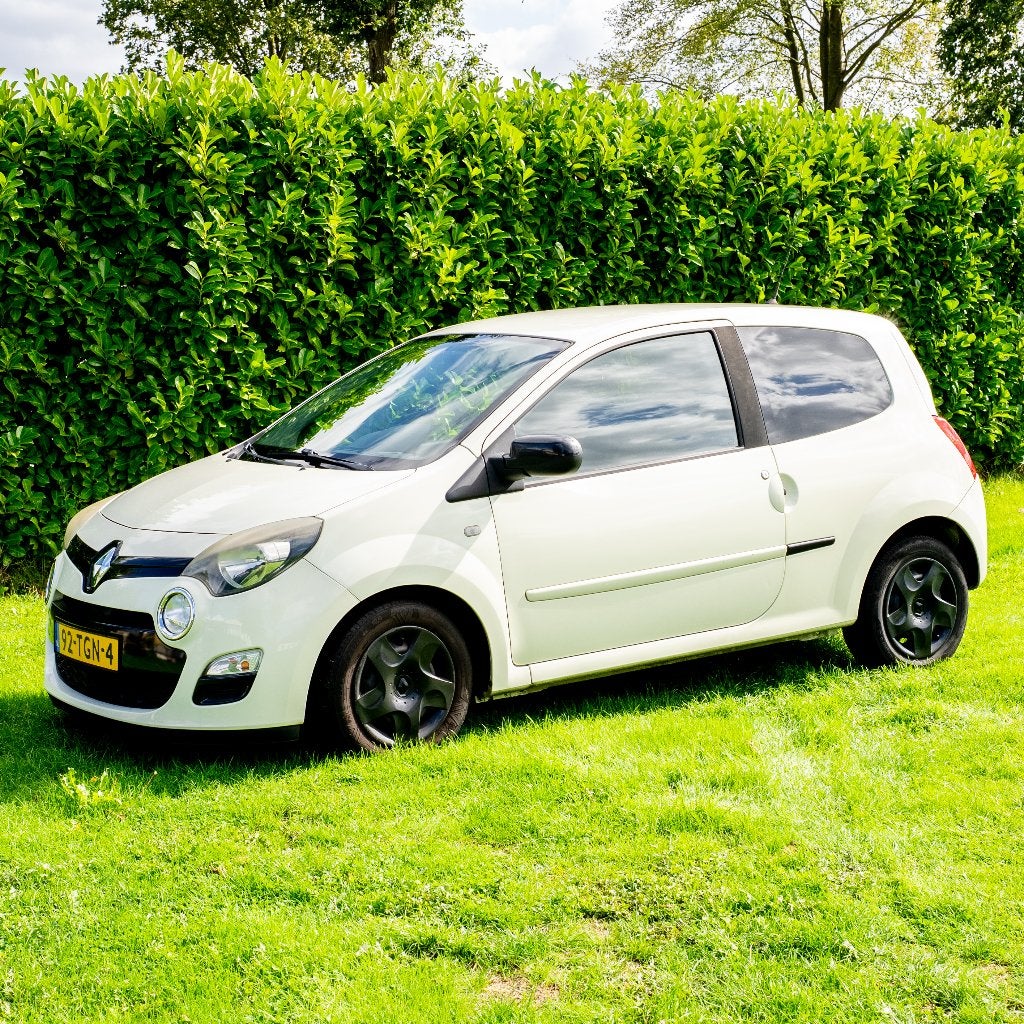 Renault Twingo 1.2 16V – 75 pk APK/NAP/Airco/Cruisecontrol, Voorwielaandrijving, 74 pk, Zwart, 4 cilinders