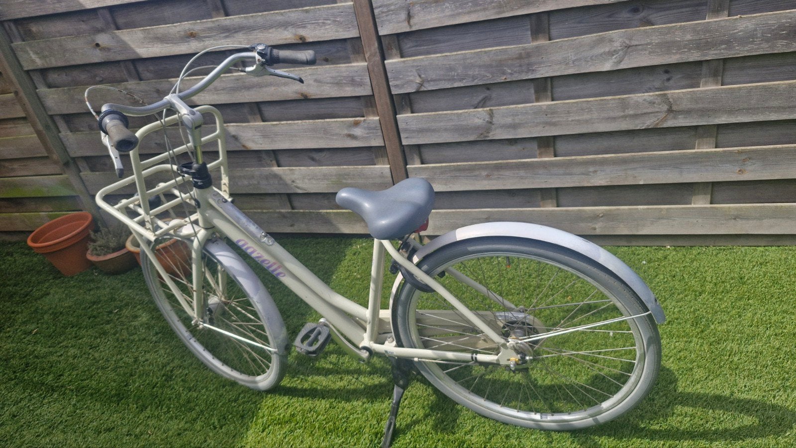 Gazelle damesfiets met voordrager en versnellingen, Ophalen, Terugtraprem, Gebruikt, Versnellingen