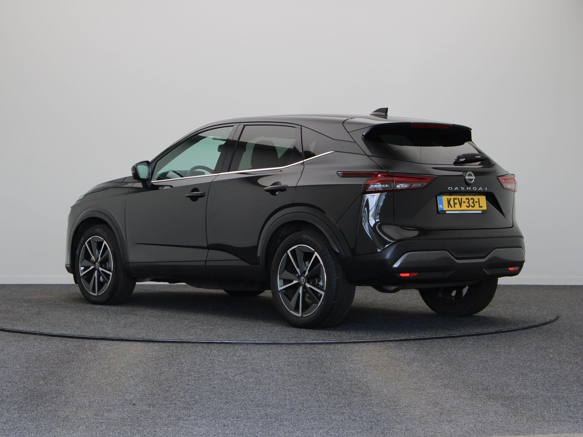 Nissan Qashqai 158pk MHEV Xtronic Tekna | Head-Up Display |, Euro 6, Leder en Stof, Zwart, Bedrijf