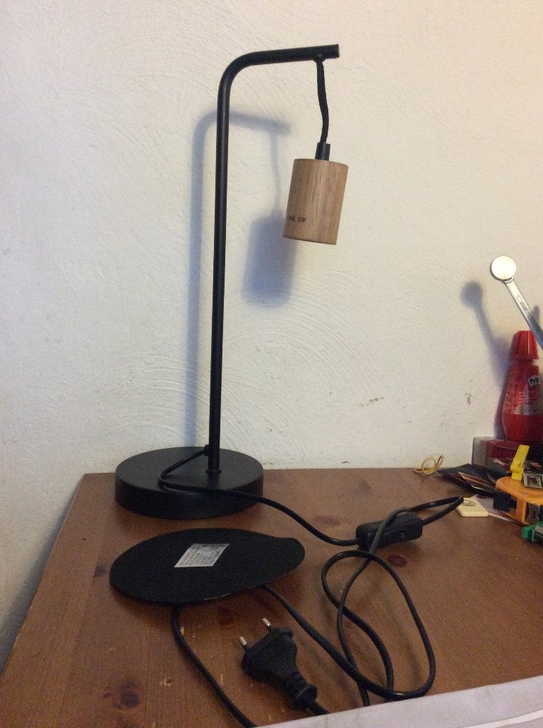 tafellamp met strijkijzersnoer en houten fitting. E27. Nieuw, Ophalen of Verzenden, Nieuw, Bureaulamp