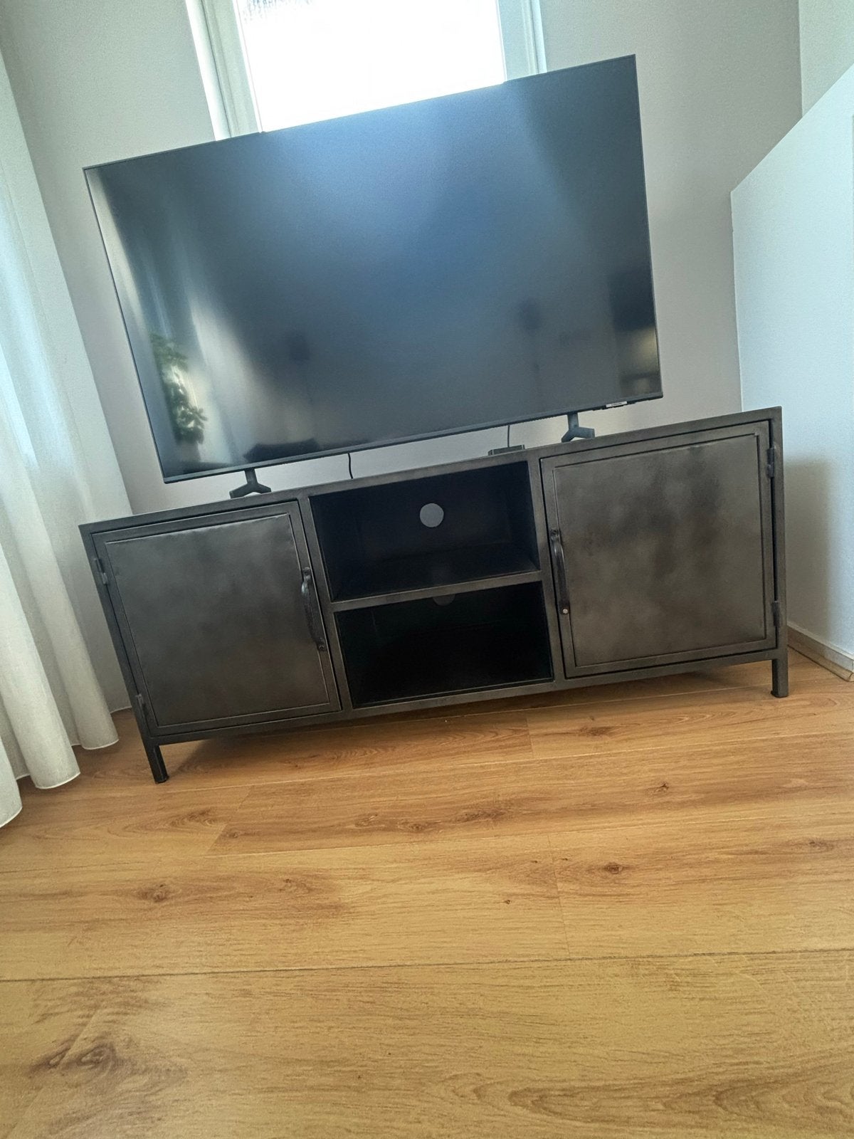 Industriële TV-meubel / dressoir - Metaal, Ophalen, Gebruikt, Metaal, 25 tot 75 discs