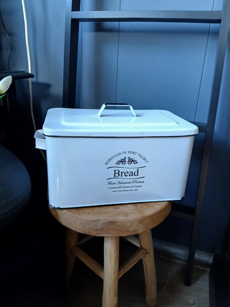 Broodtrommel bewaar bak voor brood, Broodtrommel, Ophalen of Verzenden, Zo goed als nieuw, Wit