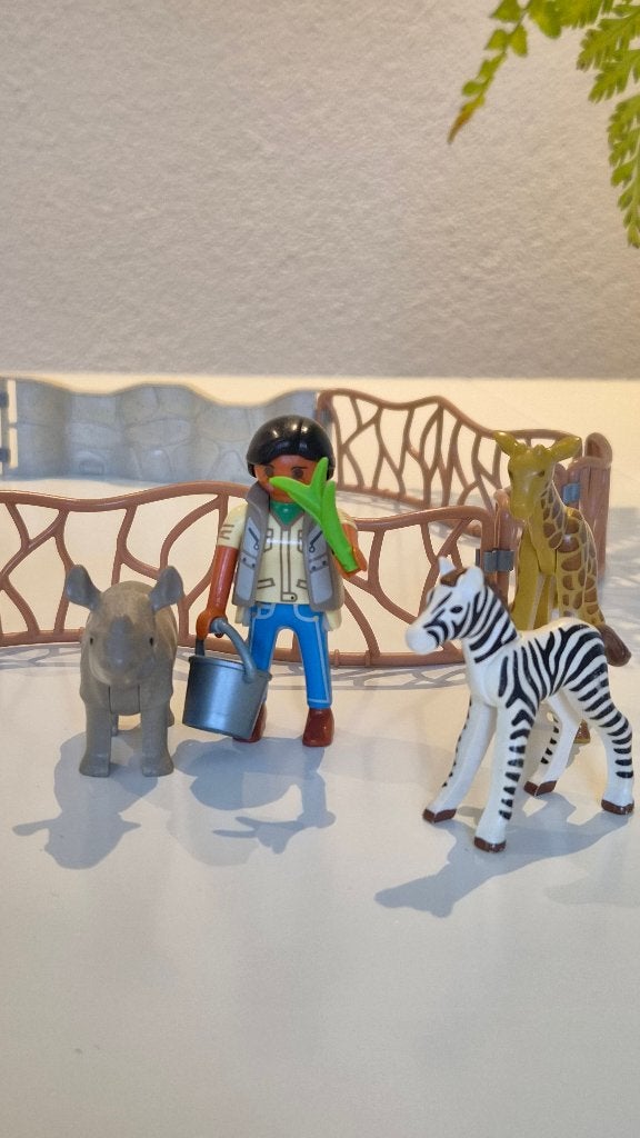 Playmobil Dierentuin: Verzorgster, dieren, omheining, Losse onderdelen, Overige typen, Zo goed als nieuw, Family fun