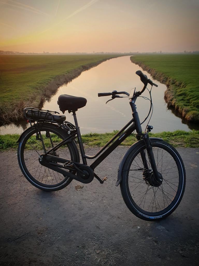 ️✅️MOOIE NETTE ELEKTRISCHE FIETS VAN BRINCKERS!!️✅️, Fietsen en Brommers, Elektrische fietsen, Ophalen, Gebruikt, 30 tot 50 km per accu
