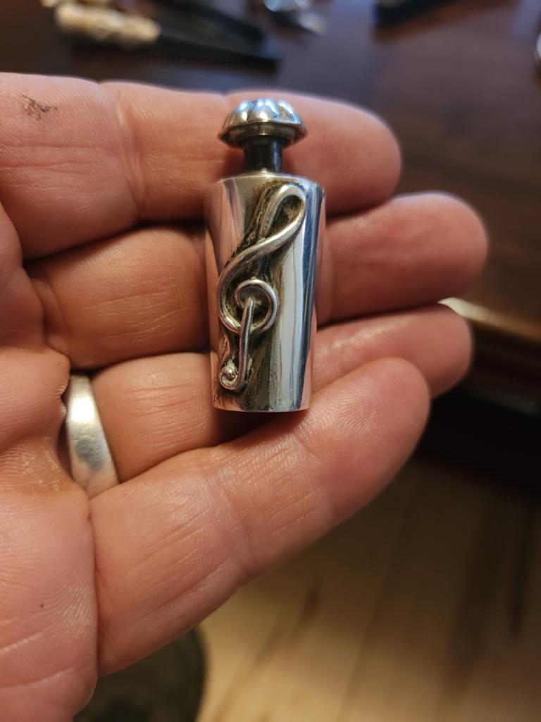 Zilveren parfumflesje met G-sleutel design, Ophalen of Verzenden, Zilver