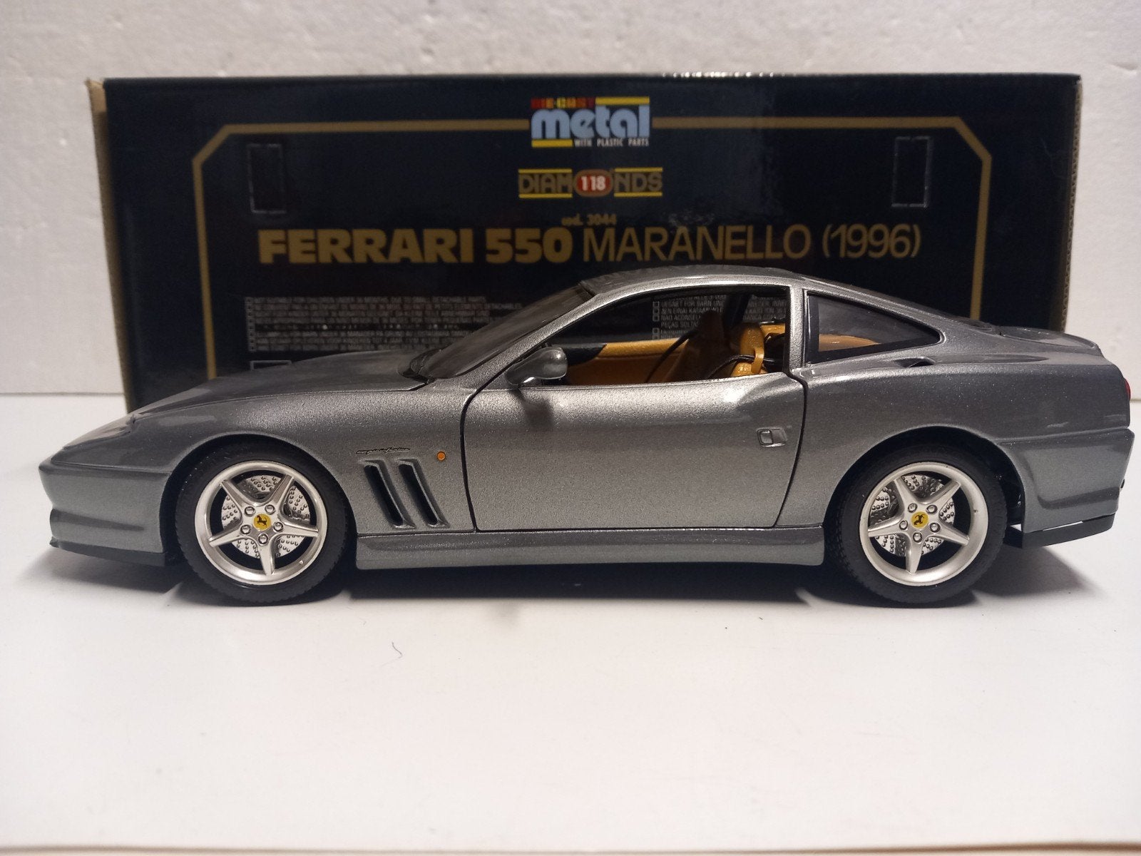 Ferrari Maranello donker grijs 1996 Bburago metal 1:18 KRD, Ophalen of Verzenden, Zo goed als nieuw, Auto, Overige merken