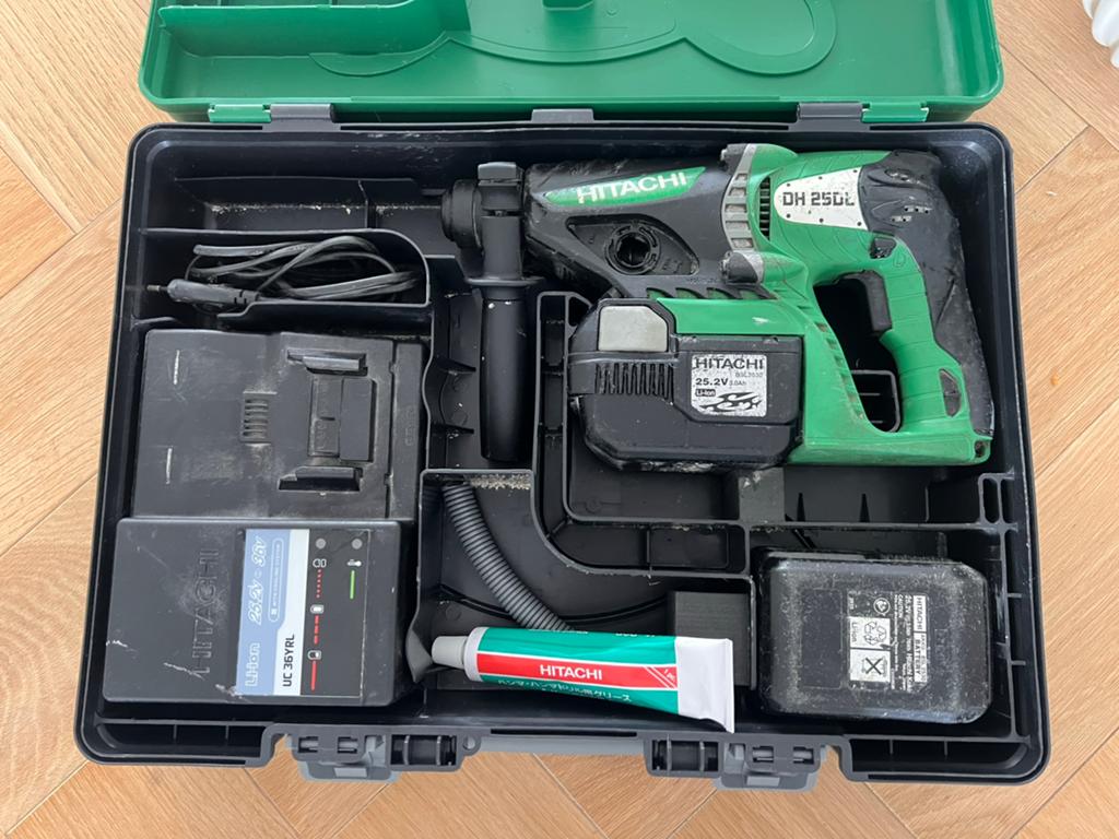 Hitachi klopboormachine DH 250L 25.2 VL incl koffer, Ophalen, Zo goed als nieuw