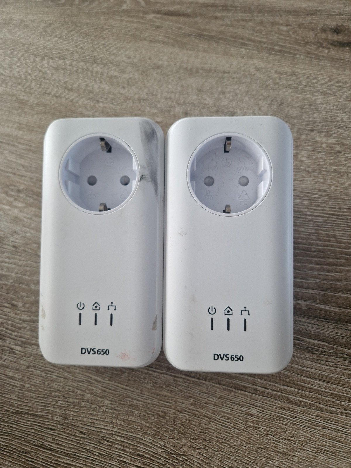KPN DVS 650 Powerline Adapters - Bekabeld Internet, Ophalen of Verzenden, Gebruikt, Extern, KPN
