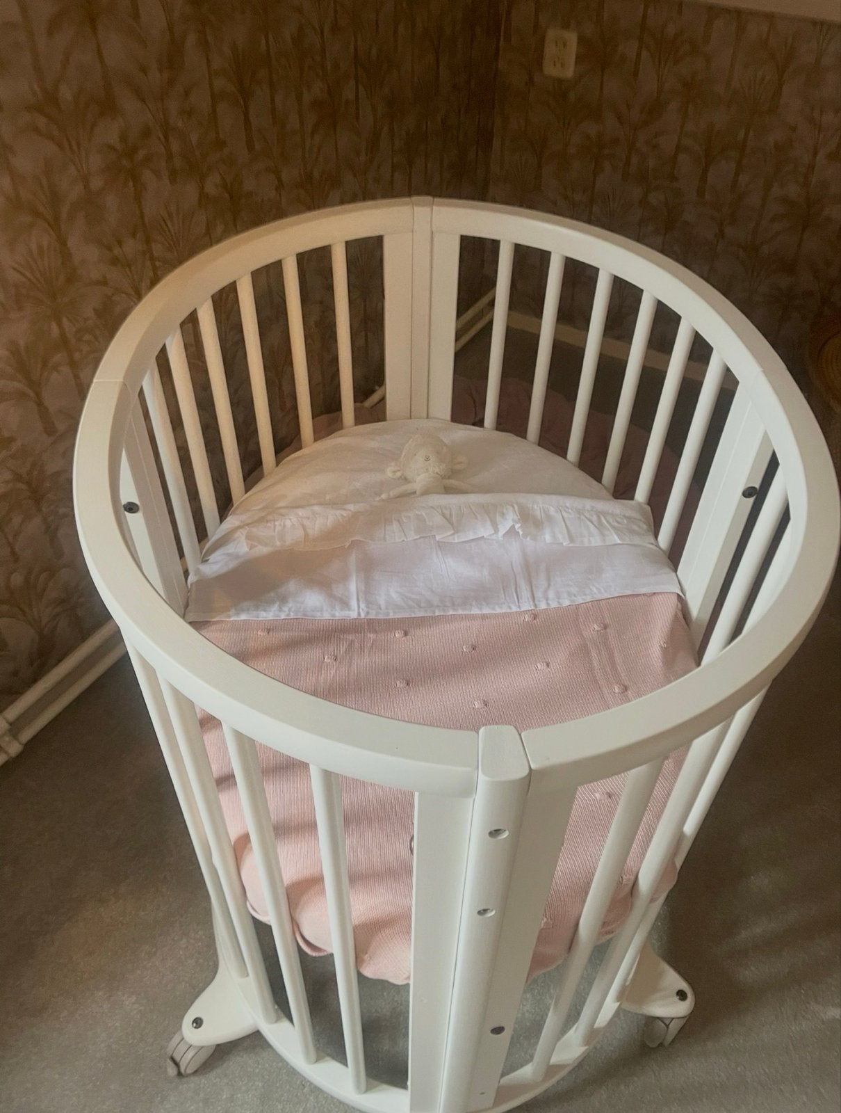 Stooke wieg V3 in nieuwstaat met wieltjes kleur wit., Kinderen en Baby's, Babywiegjes en Ledikanten, Ophalen, Gebruikt, Wieg