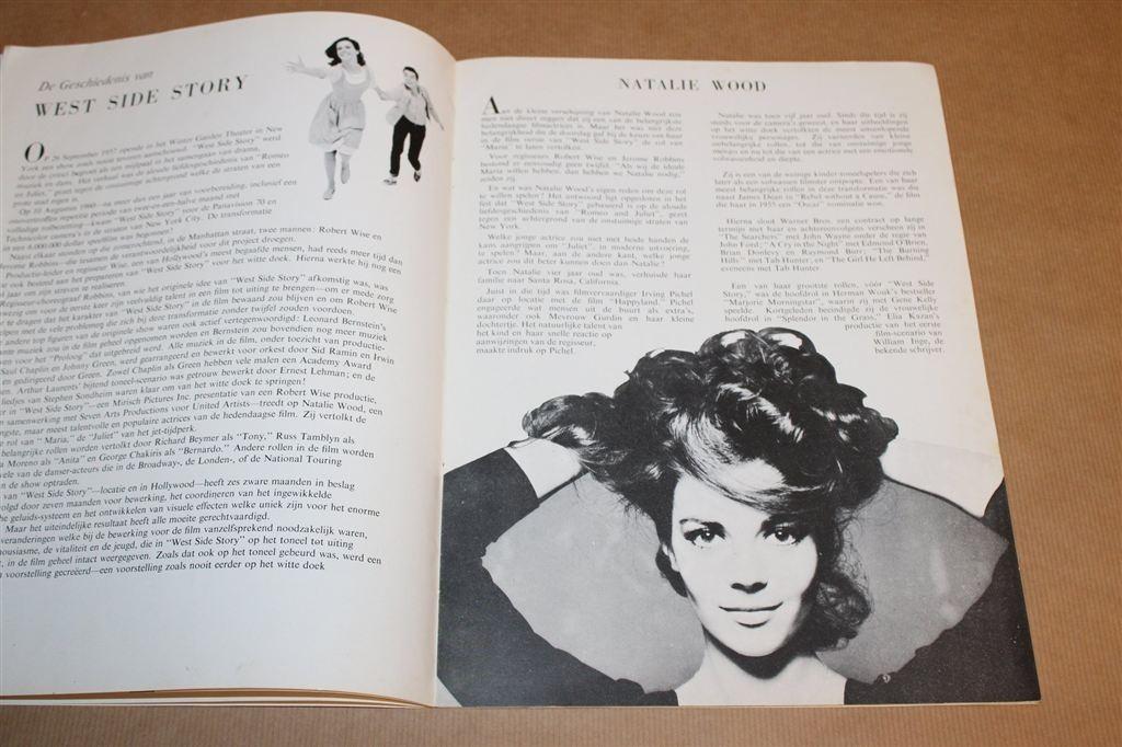 West Side Story — Leonard Bernstein [1957] — Programmaboek, Boeken, Ophalen of Verzenden, Gelezen, Ballet of Musical