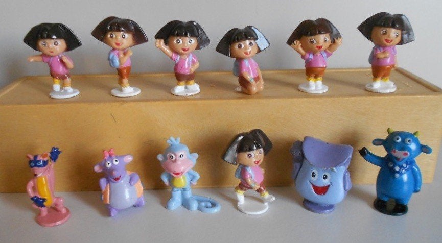 12x DORA en vriendjes = In 1 koop te koop voor 3,50 euro, Verzamelen, Ophalen of Verzenden, Zo goed als nieuw
