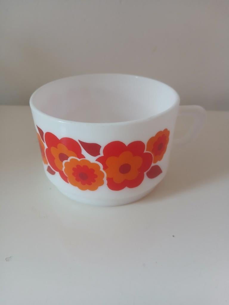 Arcoroc Lotus soepkom, Antiek en Kunst, Antiek | Servies los, Ophalen of Verzenden