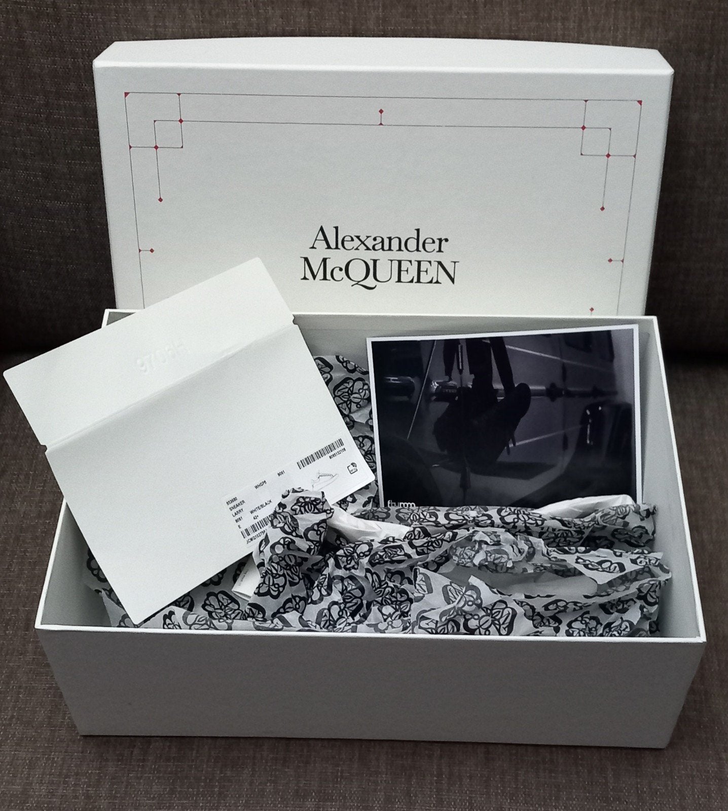 Originele Alexander McQueen schoenendoos + vloeipapier, Alexander McQueen, Zwart, Ophalen of Verzenden, Zo goed als nieuw