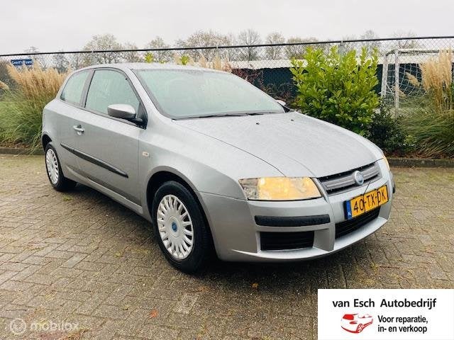 Fiat Stilo 1.4-16V Racing I NIEUWE APK I 6 BAK I AIRCO I NET, Gebruikt, Zwart, Origineel Nederlands, Bedrijf