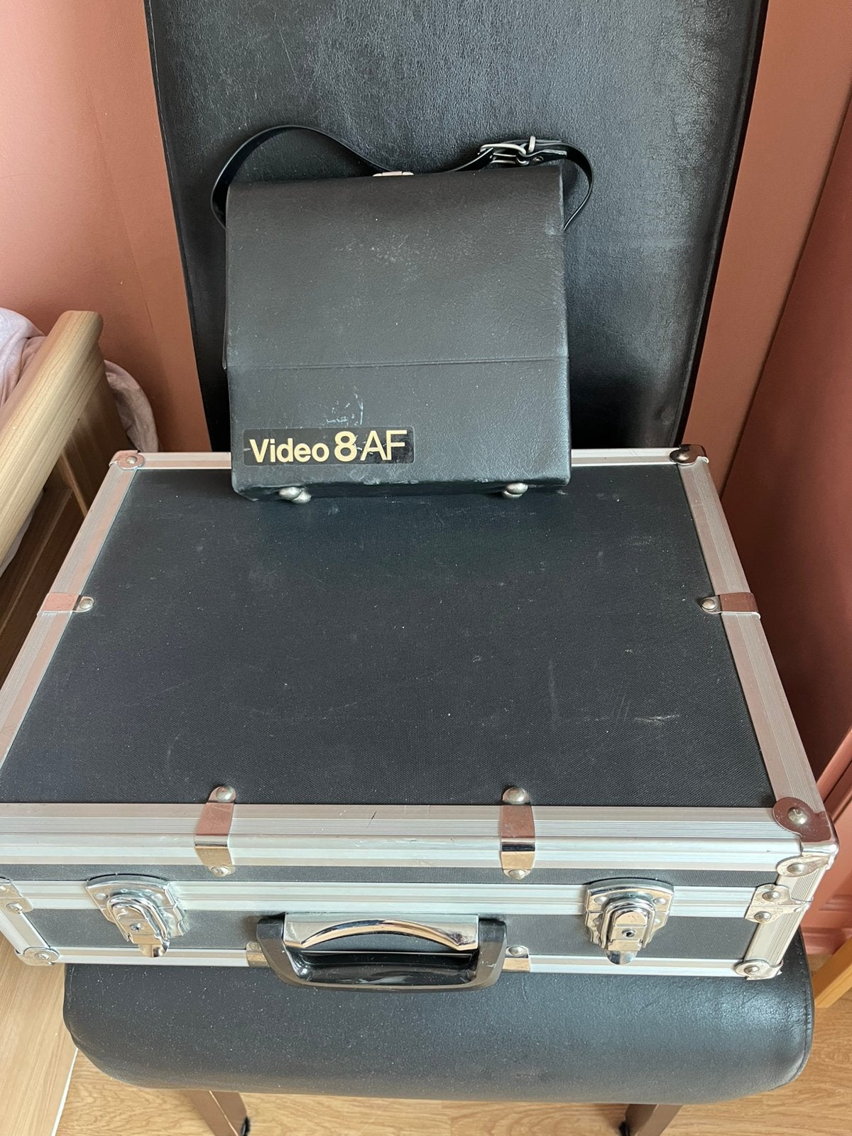 Vintage Sanyo Video 8AF Camera met Koffer en Accessoires, Ophalen, 8mm, Camera