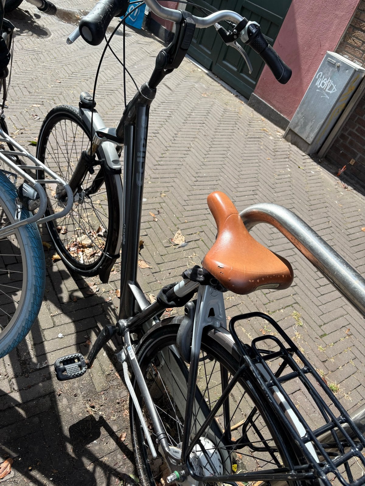 Gebruikte fiets in goede staat - Zoekt nieuwe eigenaar, Ophalen, Velgrem, Versnellingen, Gazelle