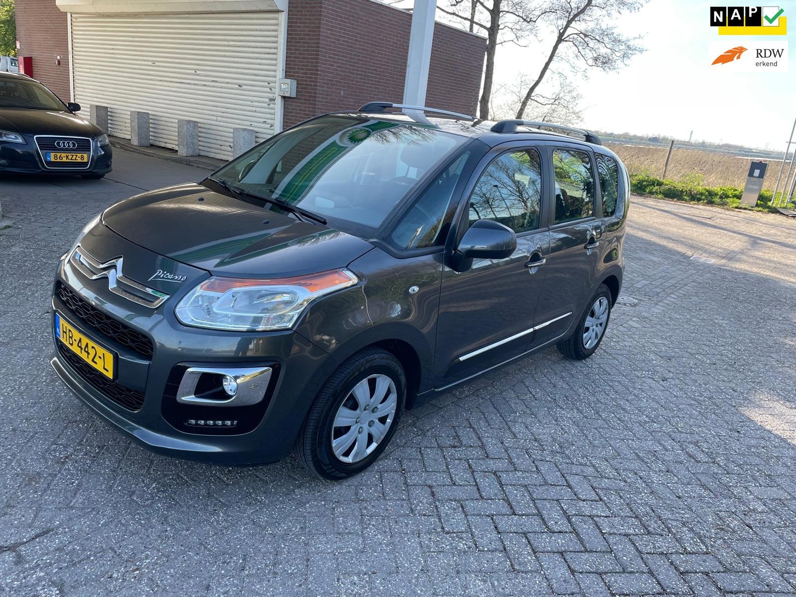 Citroen C3 Picasso 1.2 PureTech Collection, Auto's, Voorwielaandrijving, Dealer onderhouden, Stof, Gebruikt