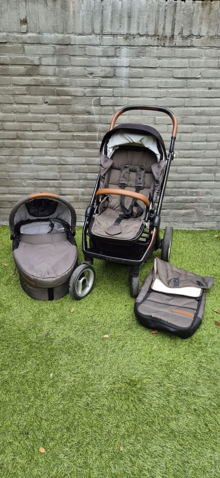 Mutsy Evo kinderwagen olive green, Ophalen, Gebruikt, Mutsy
