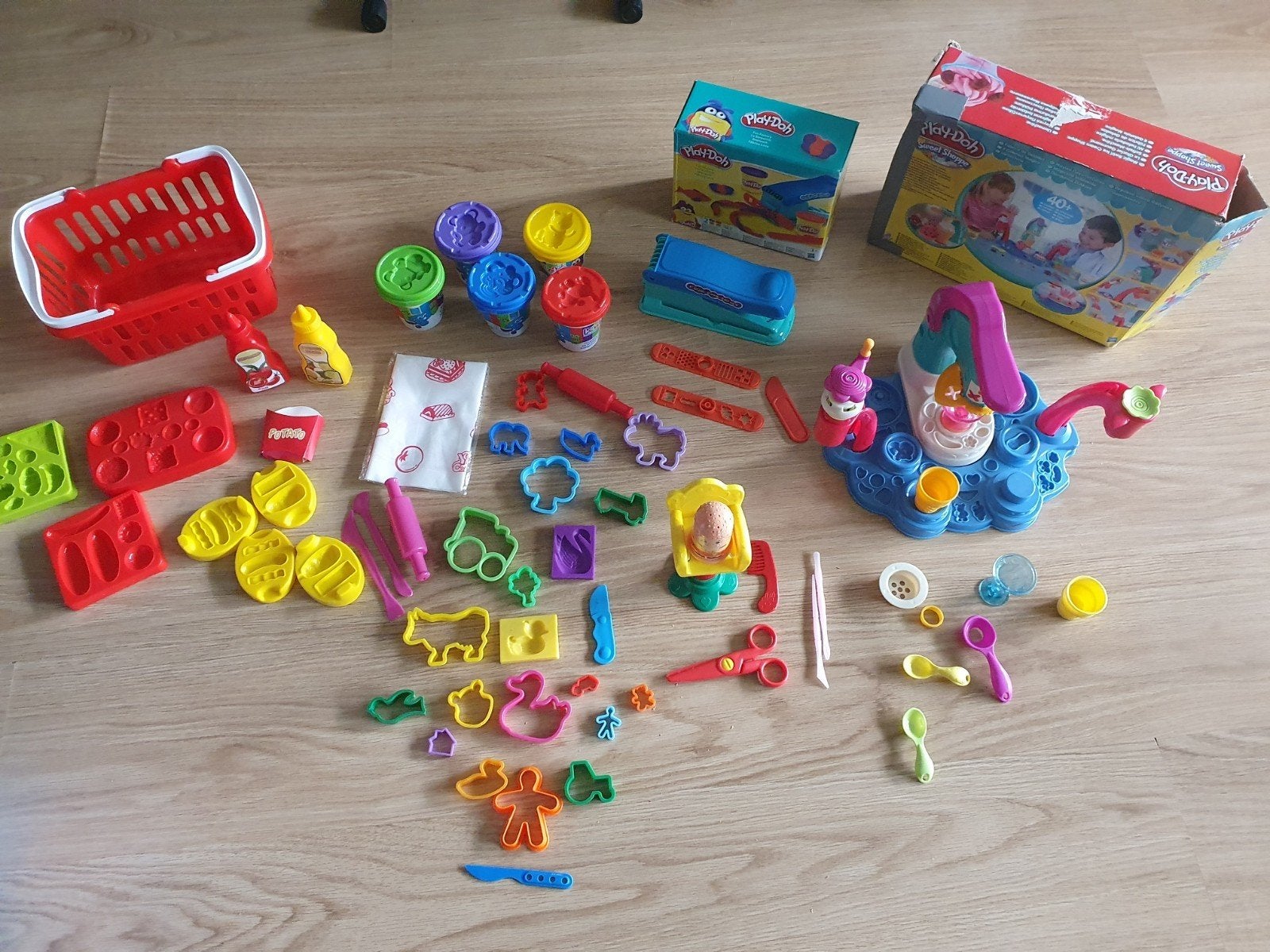 Heel veel assecoires voor klei + nieuwe klei, Kinderen en Baby's, Ophalen of Verzenden, Nieuw, Jongen of Meisje