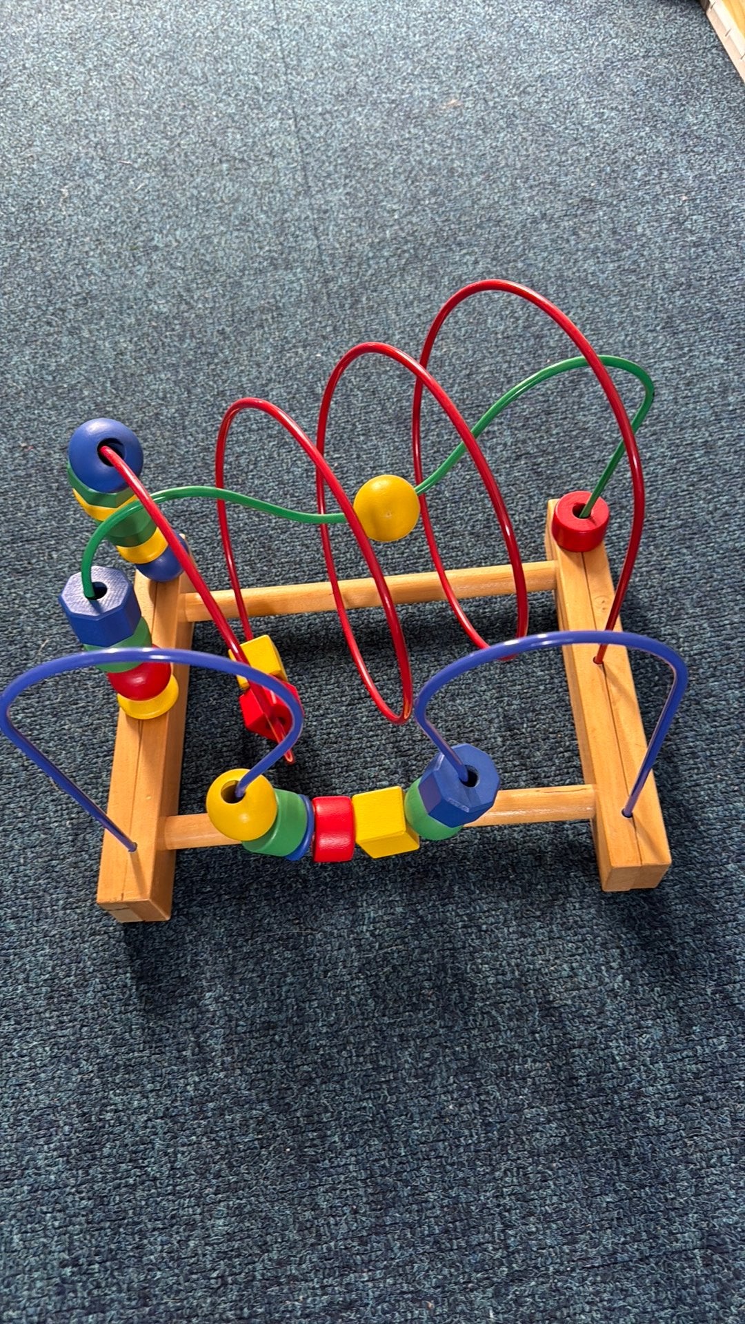 Spiraal van hout met houten kralen, Ophalen, Nieuw