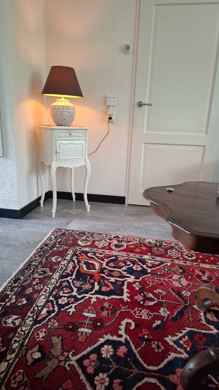 Mooi vloerkleed met sertificaat, Ophalen of Verzenden, Zo goed als nieuw, Wit
