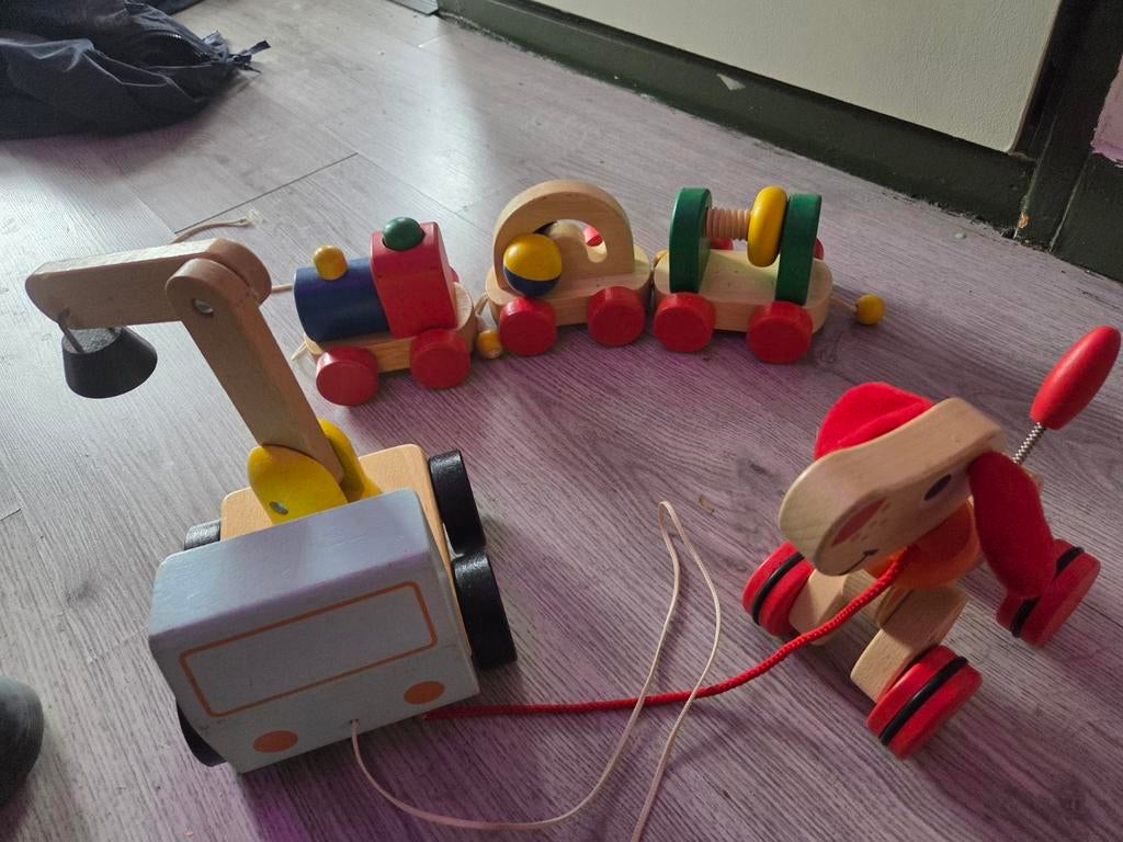Houten speelgoed set: Disney blokken, trein, hond, bouwauto, Kinderen en Baby's, Speelgoed | Overig, Ophalen of Verzenden