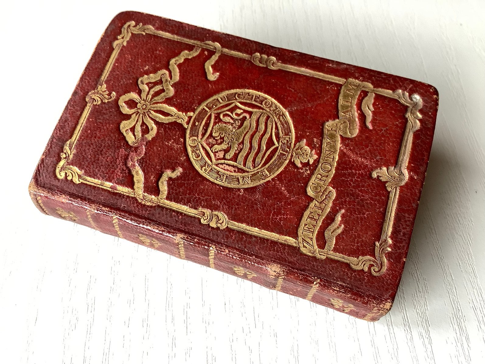 Zeelands Cronijk-Almanach 1787 in luxe marokijnlederen band, Ophalen of Verzenden