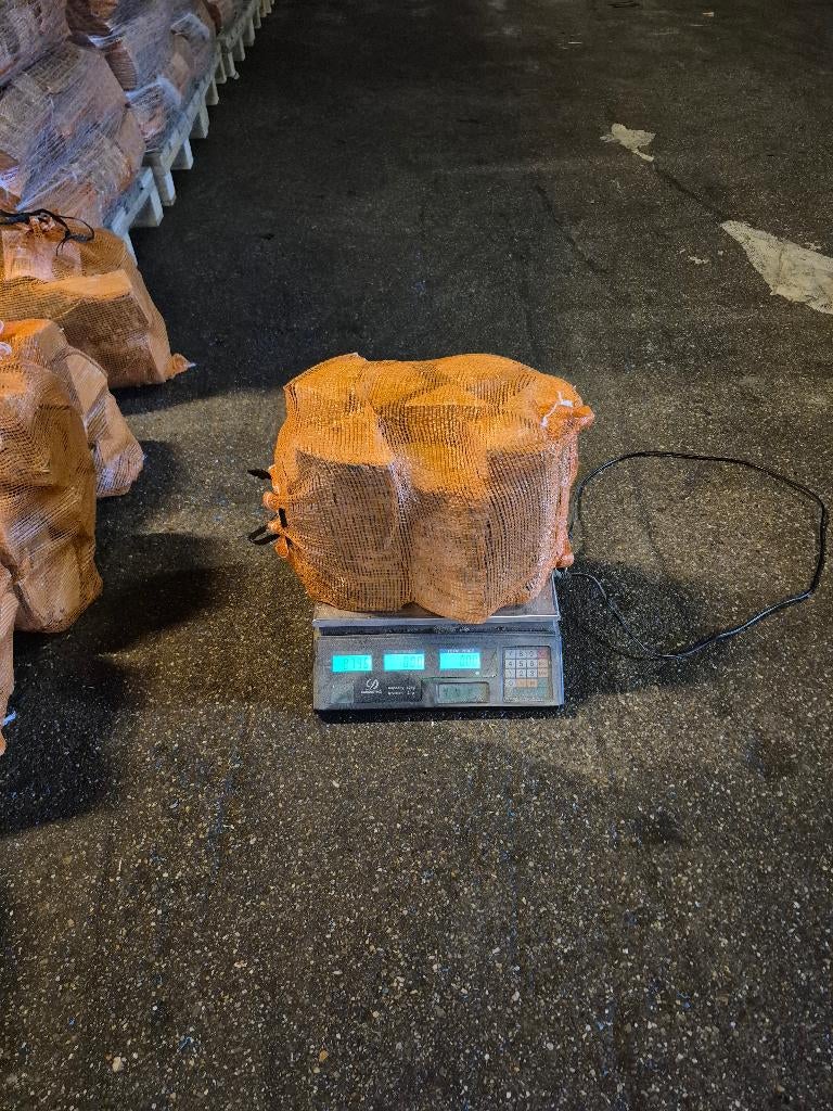 22 liter netzakken berken haardhout, Minder dan 3 m³, Ophalen of Verzenden, Berkenhout, Blokken
