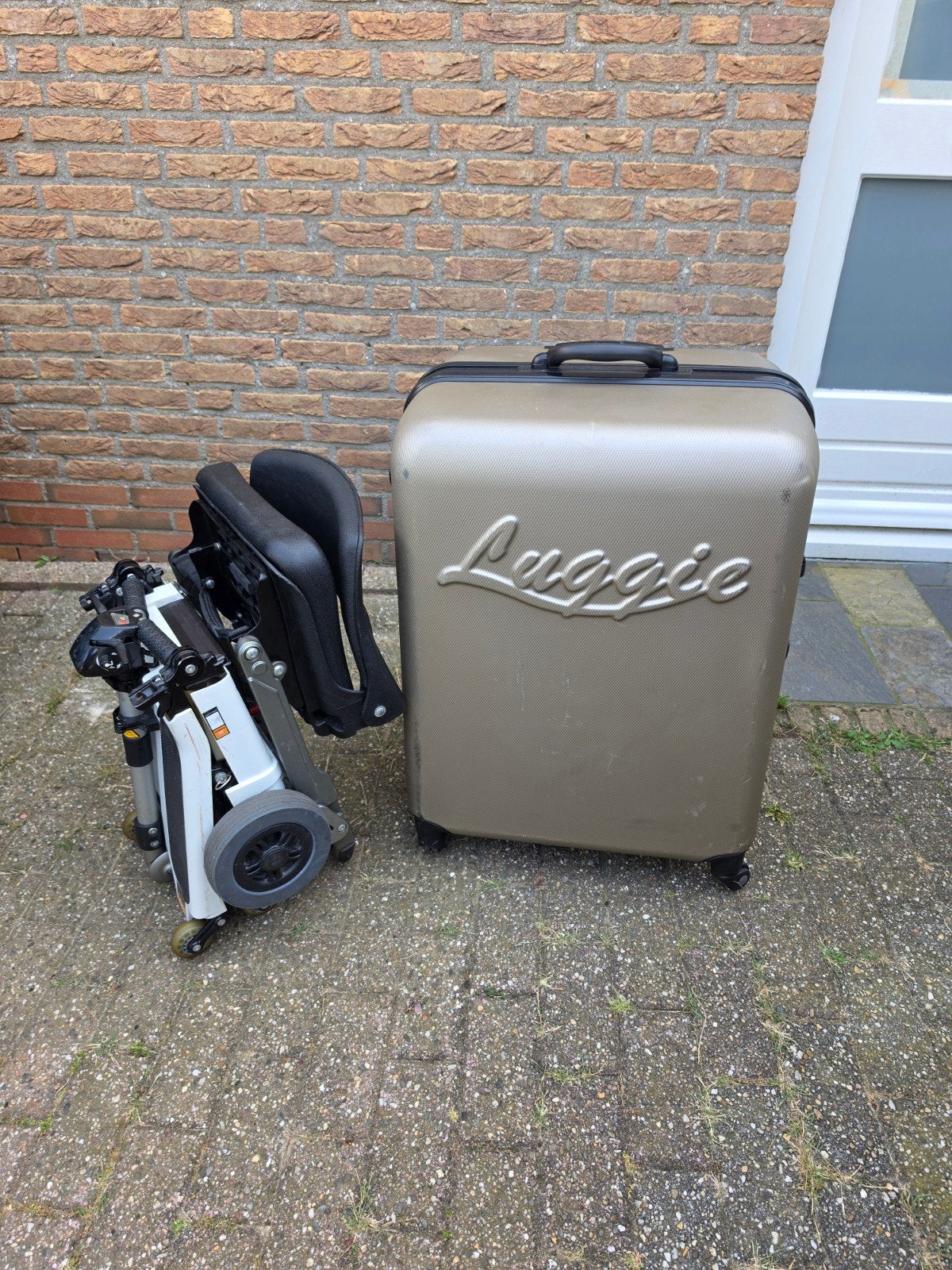 Luggie opvouwbare scootmobiel inclusief reiskoffer, Ophalen, Gebruikt