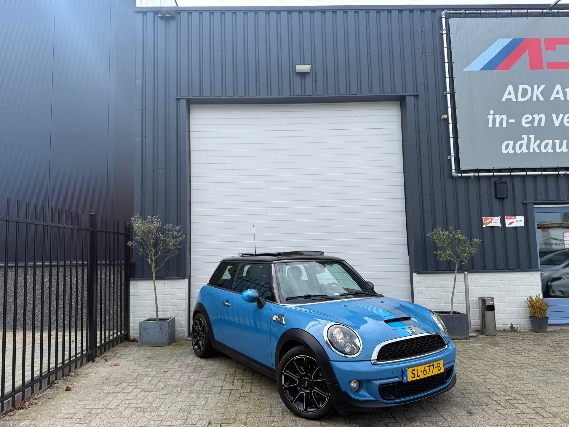 Mini Mini 1.6 Cooper S Westminster PANO/NAVI/XENON/LEDER/STO, Auto's, Voorwielaandrijving, Euro 5, Gebruikt, Zwart
