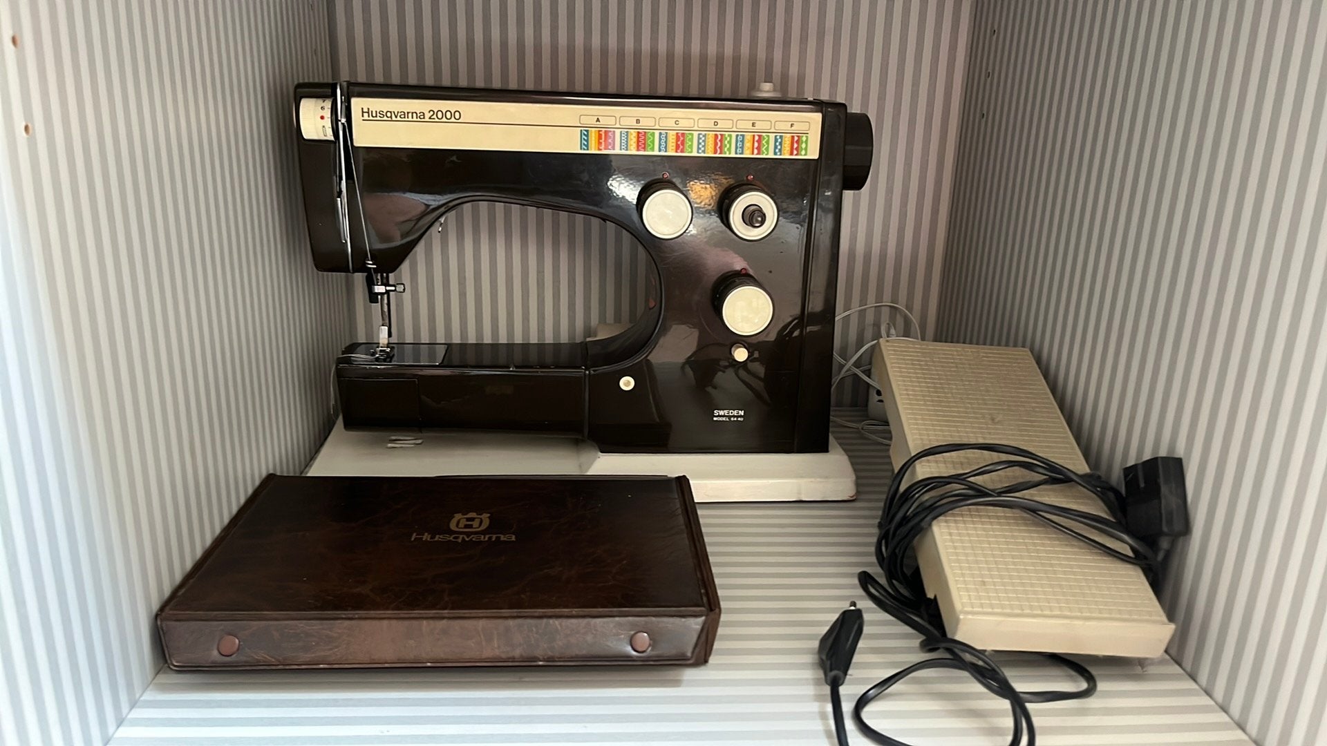 Naaimachine Husqvarna, Ophalen