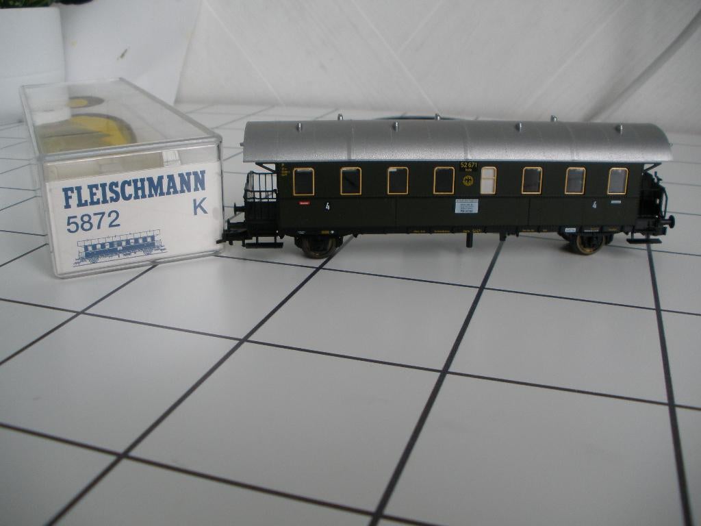 Fleischmann 5872K, Hobby en Vrije tijd, Gelijkstroom, Fleischmann, Wagon, Ophalen of Verzenden