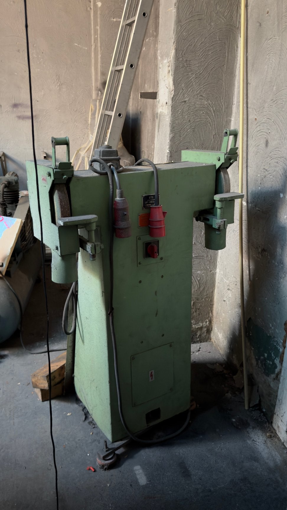 Zware slijp machine 380v, Ophalen, Gebruikt, 1000 watt of meer, Werkbankslijpmachine