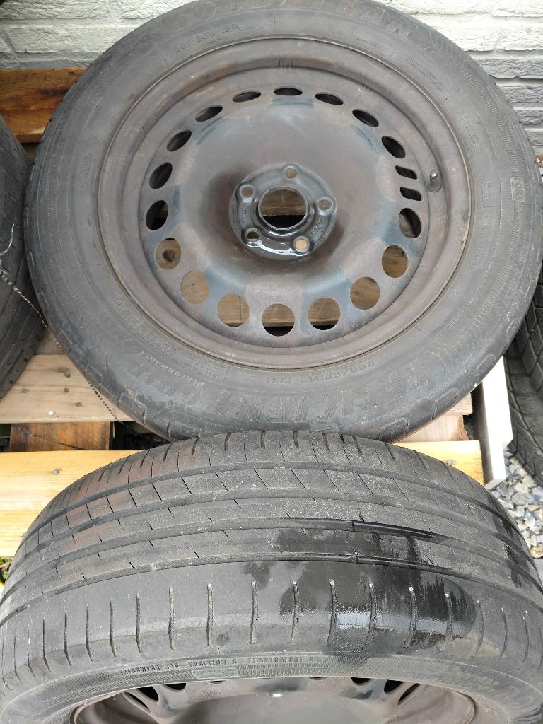gratis 4 stalen velgen met (z)banden Opel Astra, Auto-onderdelen, Banden en Velgen, Ophalen, Gebruikt, 16 inch, Banden en Velgen