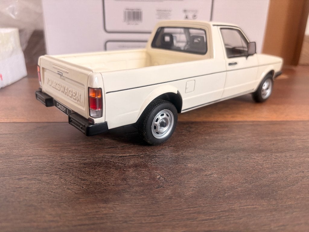 Otto Models Volkswagen Caddy 1:18 14d wit, Ophalen of Verzenden, Zo goed als nieuw, Auto, OttOMobile