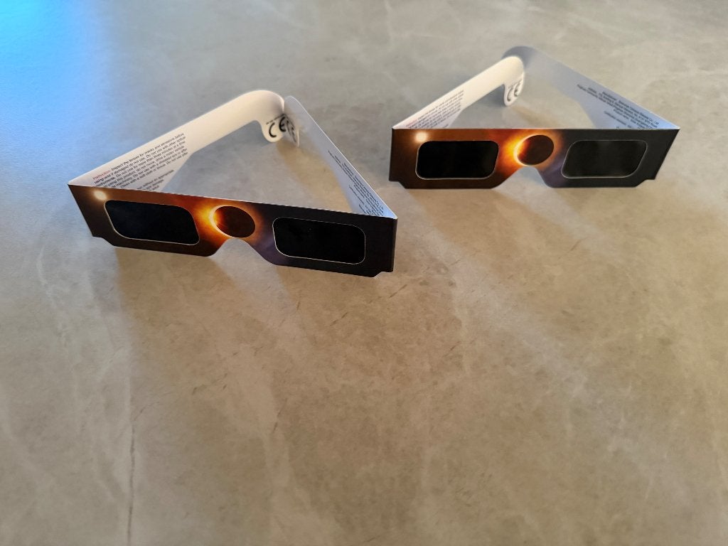 2x Solar Eclipsbrillen, Ultraviolet, Ophalen, Nieuw