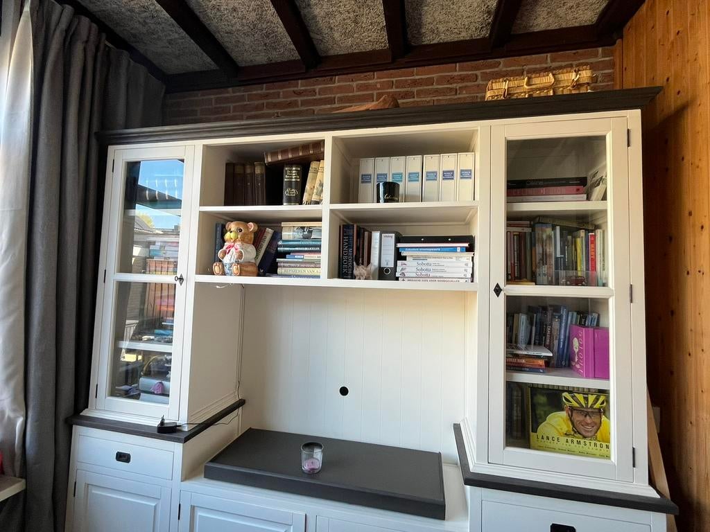 Vitrine tv kast met bijpassende salontafel, Huis en Inrichting, Kasten | Buffetkasten, Ophalen, Gebruikt, 100 tot 150 cm, 150 tot 200 cm