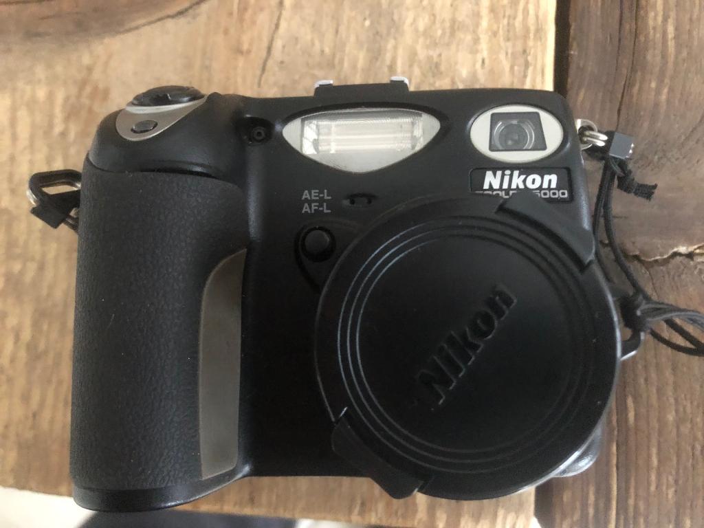 Nikon Coolpix E5000 Digitale Compact Camera - Zwart, Audio, Tv en Foto, Fotocamera's Digitaal, Zo goed als nieuw, Nikon, 4 t/m 7 keer